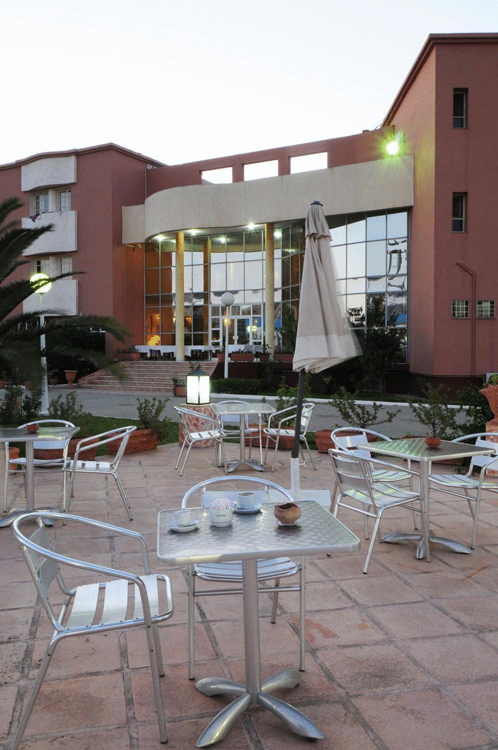 Hotel Du Parc Tunes Exterior foto